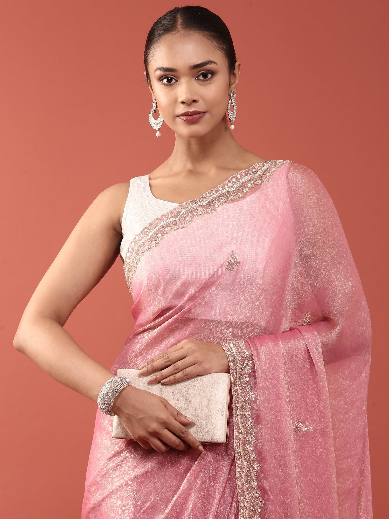 Onion Pink Jacquard Zari Embroidery Saree - Image 2