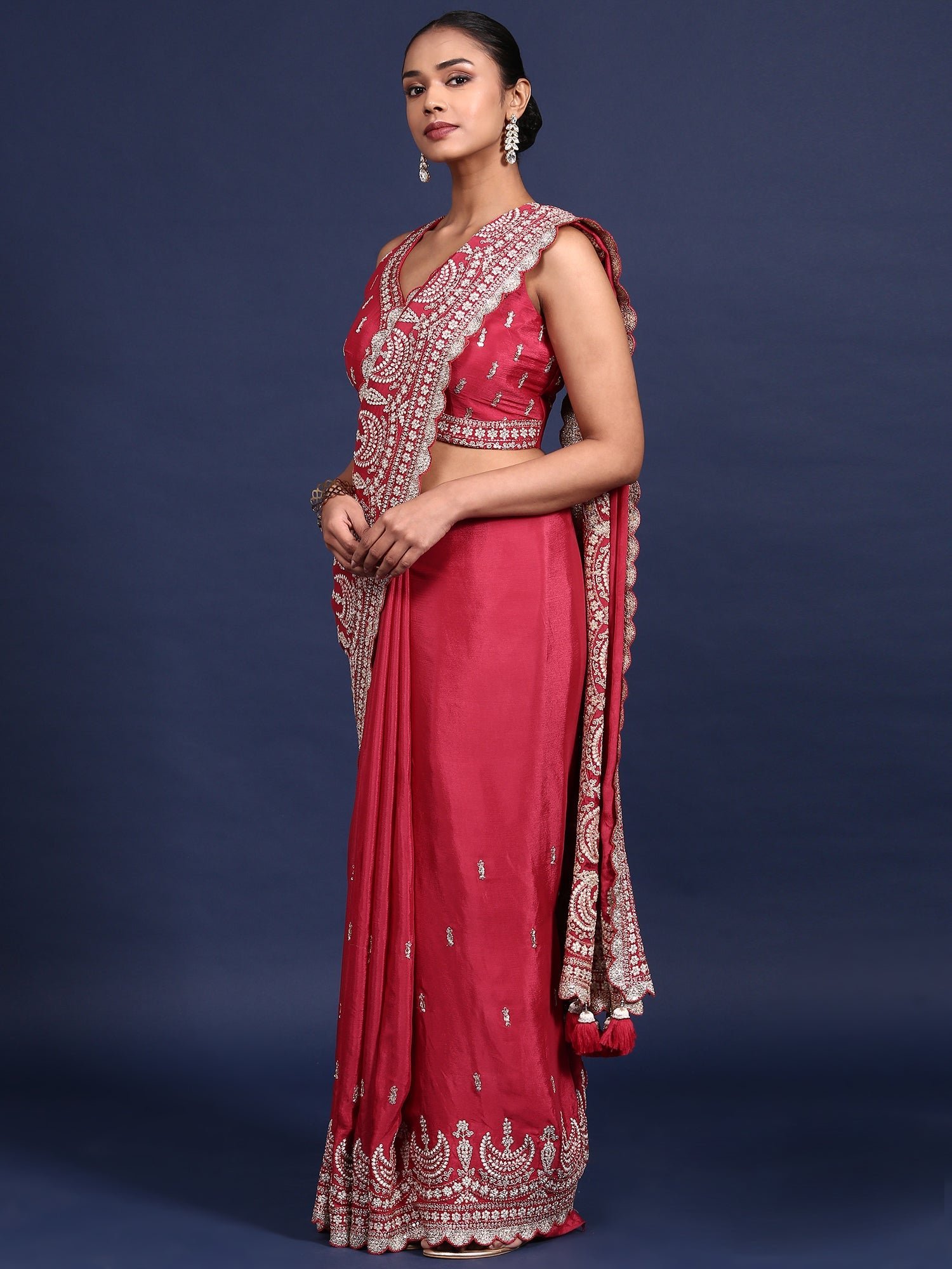 Pink Crepe Zari Embroidery Saree With Readymade Blouse - Image 4